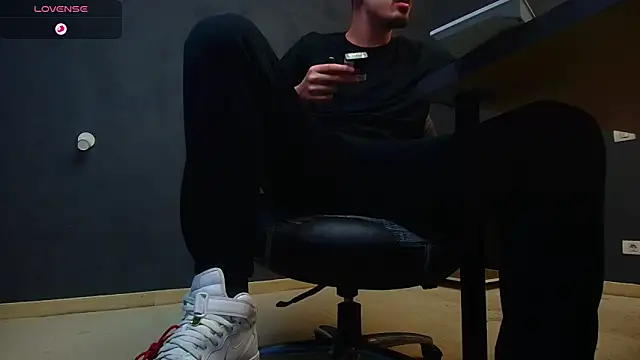 EnzoRace online show from 10.22.25