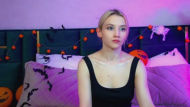 StacyEvances online show from 10.24.25