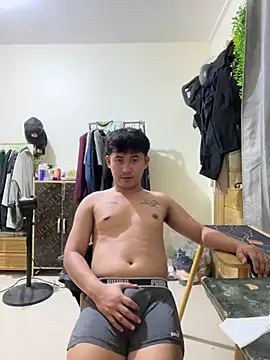 Snapshot of Adim-pinoy146 chatting on 06.18.26 Adim-pinoy146 online show from 06.18.26