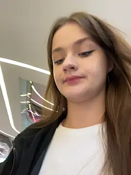 KittyQueeny online show from 09.26.25