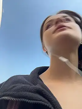 KittyQueeny online show from 10.08.25