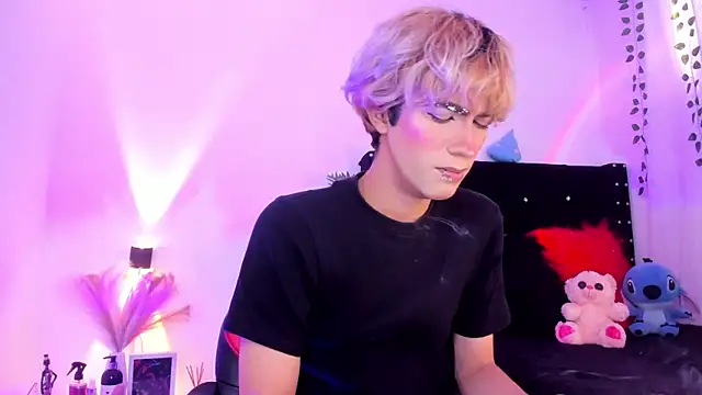 Cooperrosscute233 online show from 02.25.26