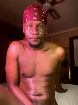 Snapshot of black_Man_dingo chatting on 01.10.26 black Man dingo online show from 01.10.26