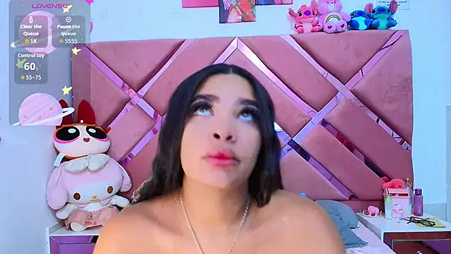 Snapshot of BrittanyBoa chatting on 09.23.25 BrittanyBoa online show from 09.23.25