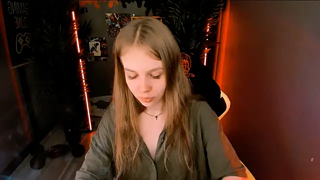 Selen hells weet online show from 10.21.25