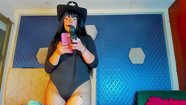 Snapshot of thania_777 chatting on 11.03.25 thania 777 online show from 11.03.25