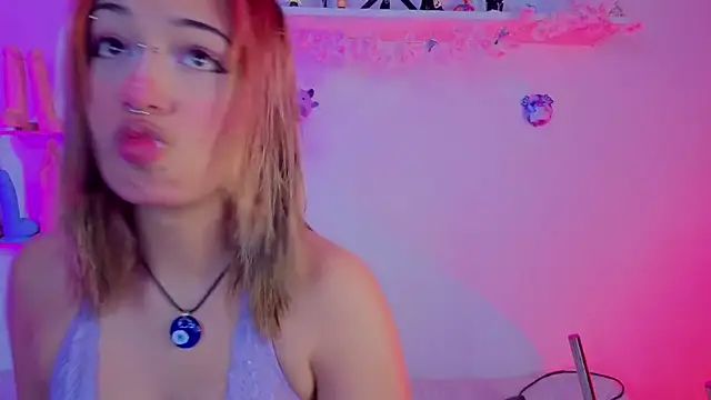 zoelight18 online show from 12.03.25