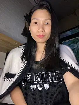 MinHiNi online show from 12.05.25