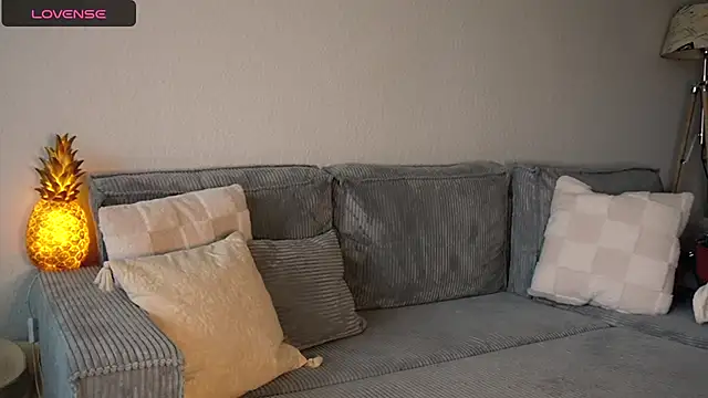 Snapshot of LucyxLou chatting on 09.14.25 LucyxLou online show from 09.14.25