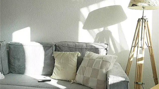 LucyxLou online show from 12.01.25