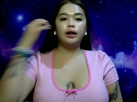 Snapshot of _GoddessShemalex chatting on 12.17.25 GoddessShemalex online show from 12.17.25