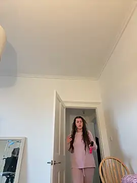 AlitaNova online show from 11.20.25