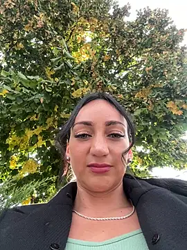 Ninabigtitied online show from 10.08.25