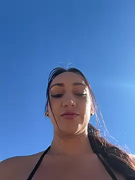 Ninabigtitied online show from 11.03.25