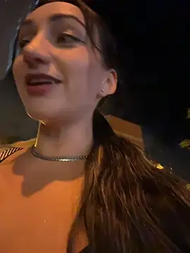 Ninabigtitied online show from 11.25.25