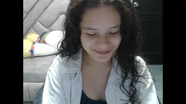 Velvet Moon V online show from 10.25.25