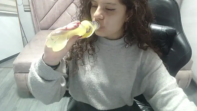 Velvet Moon V online show from 03.16.26