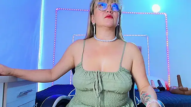 naomi diamond  online show from 05.21.26
