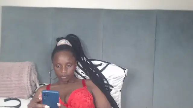 Snapshot of Jah-Queen chatting on 01.16.26 Jah-Queen online show from 01.16.26