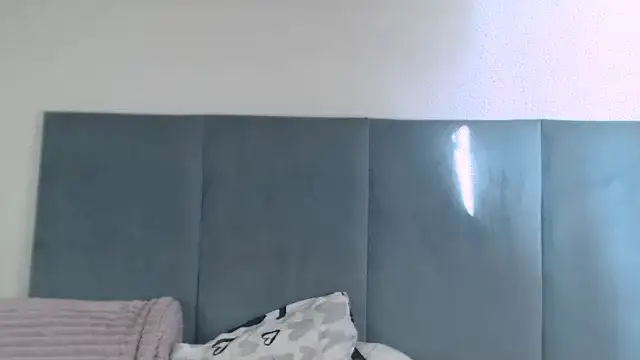 Snapshot of Jah-Queen chatting on 02.11.26 Jah-Queen online show from 02.11.26