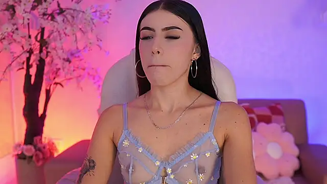 JadeSummerr online show from 04.18.26