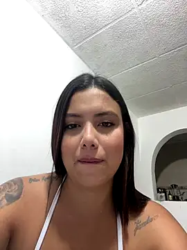 Snapshot of LICEET chatting on 10.11.25 LICEET online show from 10.11.25