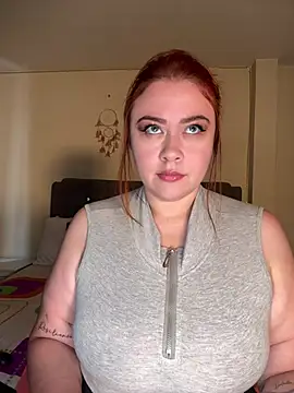 maddy Bloomm online show from 02.12.26