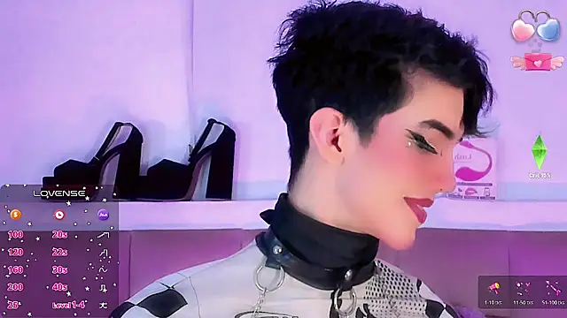 Baby FenixTS online show from 11.05.25