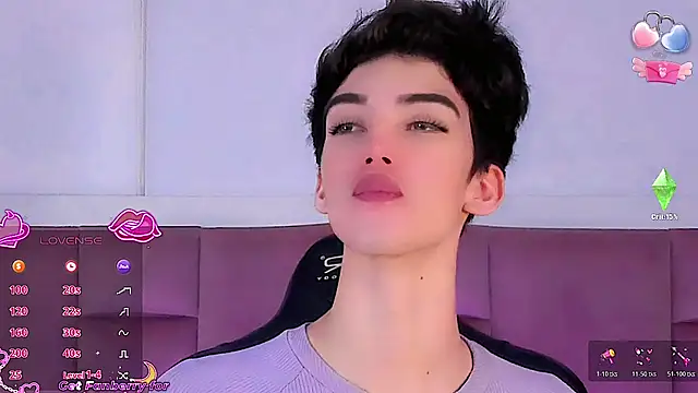 Baby FenixTS online show from 11.21.25