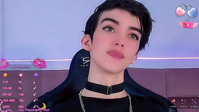 Baby FenixTS online show from 12.17.25