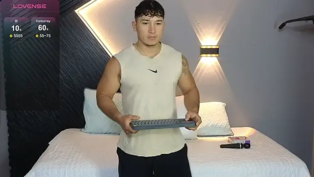 Horny nick18 online show from 02.10.26