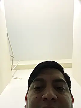 Snapshot of Renatox69 chatting on 06.18.26 Renatox69 online show from 06.18.26