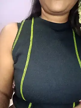 Snapshot of Tamil_kavinila chatting on 05.01.26 Tamil kavinila online show from 05.01.26