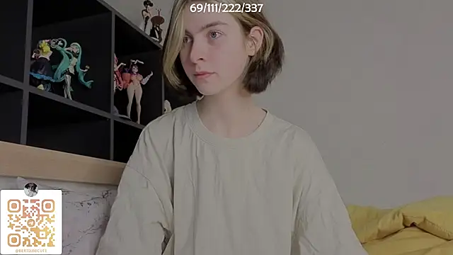 Snapshot of bertamimi chatting on 09.30.25 bertamimi online show from 09.30.25