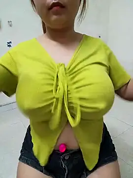 Snapshot of Akira_sera chatting on 10.06.25 Akira sera online show from 10.06.25