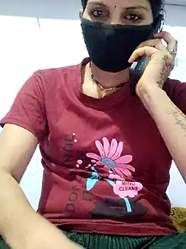 Snapshot of poojam93 chatting on 11.02.25 poojam93 online show from 11.02.25