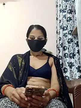 poojam93 online show from 12.18.25