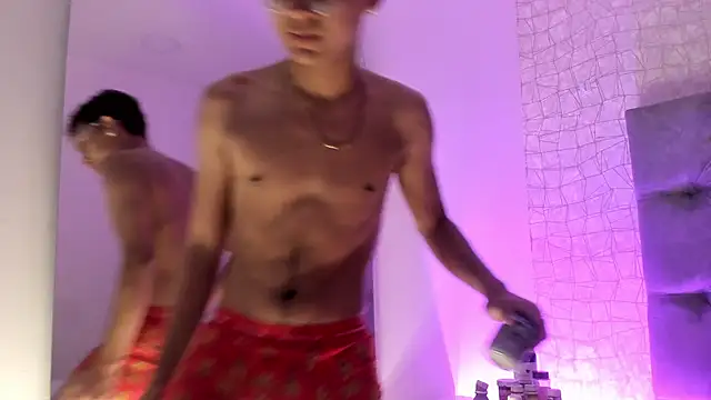 Snapshot of Lucien_Gray_ chatting on 12.03.25 Lucien Gray online show from 12.03.25