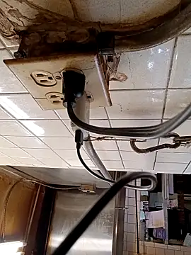 sarahkat86 online show from 11.18.25