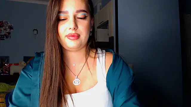 Snapshot of NikiWhite chatting on 09.14.25 NikiWhite online show from 09.14.25