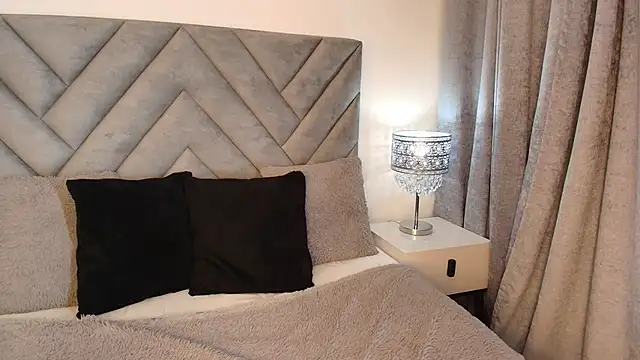 sara owens7 online show from 10.30.25