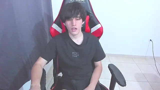 Snapshot of eren_188 chatting on 11.11.25 eren 188 online show from 11.11.25