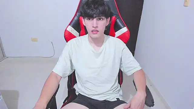 Snapshot of eren_188 chatting on 12.05.25 eren 188 online show from 12.05.25