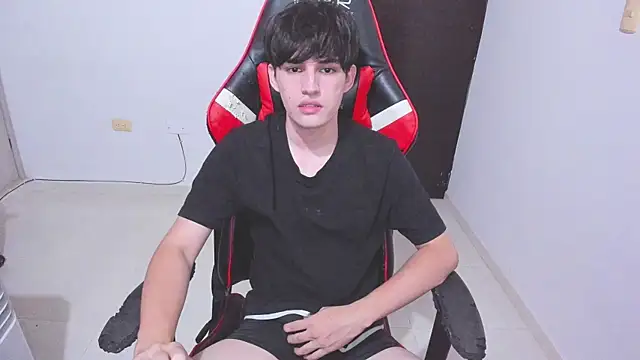 Snapshot of eren_188 chatting on 12.16.25 eren 188 online show from 12.16.25