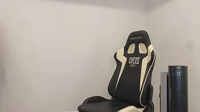 TheDonnyBasilisk online show from 12.04.25