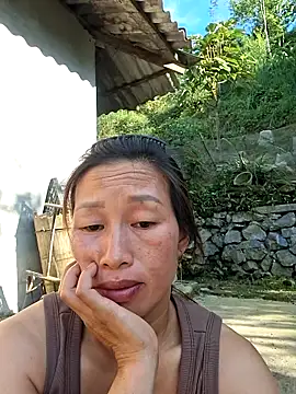 Snapshot of ngocngoc_cute chatting on 05.14.26 ngocngoc cute online show from 05.14.26