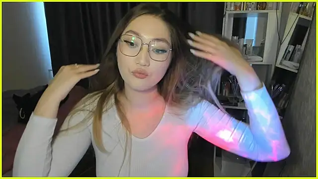 lyra x online show from 10.27.25