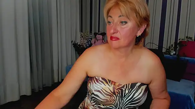 MilanaAlvis online show from 10.18.25