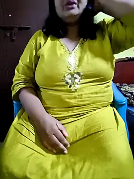 Snapshot of Swapna_Hyd chatting on 09.29.25 Swapna Hyd online show from 09.29.25