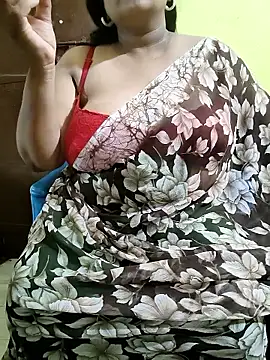 Snapshot of Swapna_Hyd chatting on 10.15.25 Swapna Hyd online show from 10.15.25